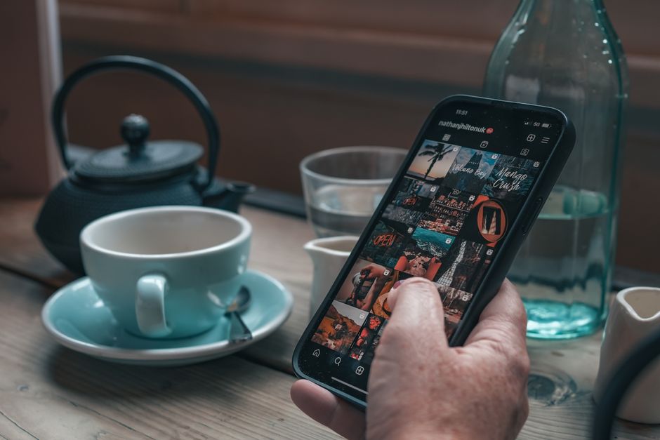 Új trendek az Instagram algoritmusában: a mentések és DM-ek egyre fontosabbá válnak
