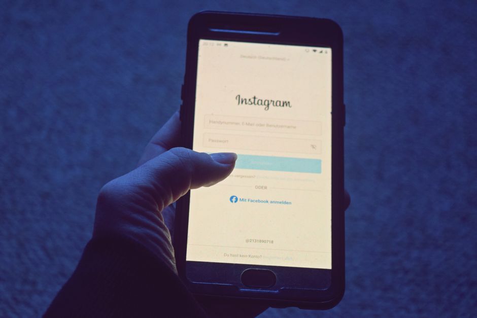 Új lehetőségek az Instagramon: hangcsere és nyilvános profilok a Google keresőben