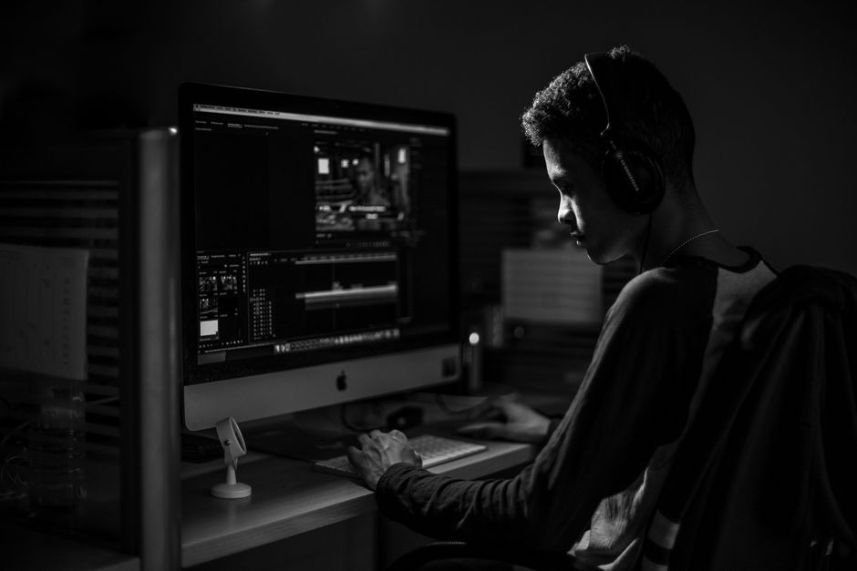 Új lehetőségek az Avid Media Composer 2026.8-ban: AI-asszisztensek és Shared Projects